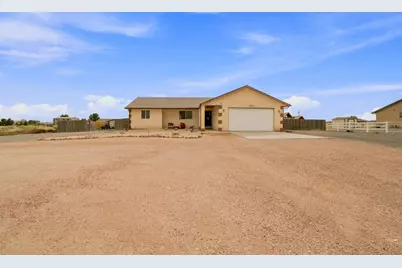 489 N Escondido Dr, Pueblo West, CO 81007 - Photo 3