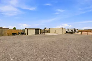 489 N Escondido Dr, Pueblo West, CO 81007 - Photo 29