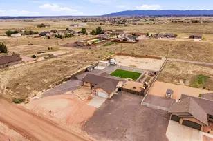 489 N Escondido Dr, Pueblo West, CO 81007 - Photo 35