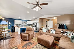 489 N Escondido Dr, Pueblo West, CO 81007 - Photo 7