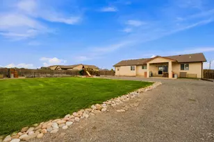 489 N Escondido Dr, Pueblo West, CO 81007 - Photo 29