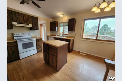19 Hampton Ct, Pueblo, CO 81001 - Photo 5