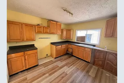 1713 Brimmer Ave, Pueblo, CO 81005 - Photo 11
