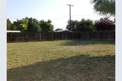 1109 Russell Ave, La Junta, CO 81050 - Photo 9