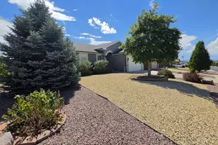 2224 Crestwood Ln, Pueblo, CO 81008 - Photo 3