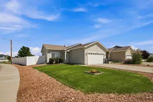 2101 O'Neal Cir, Pueblo, CO 81004 - Photo 25