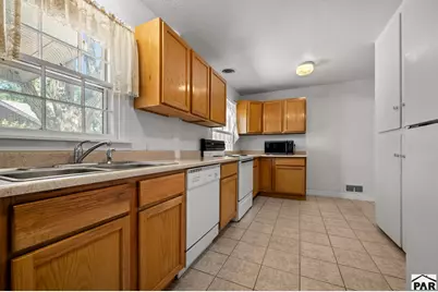 601 W Pitkin Ave, Pueblo, CO 81004 - Photo 9