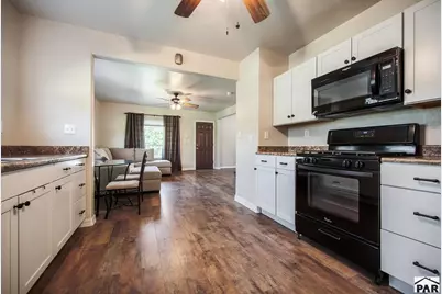 1302 E 10th St, Pueblo, CO 81001 - Photo 37