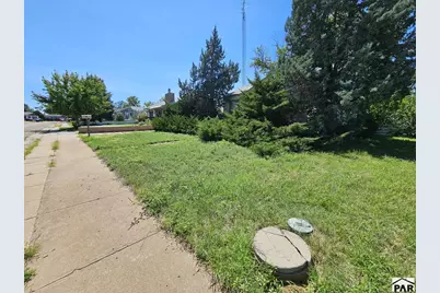 28 Mayhew Dr, Lamar, CO 81052 - Photo 3