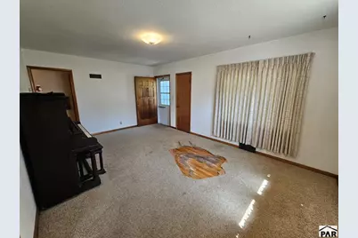 28 Mayhew Dr, Lamar, CO 81052 - Photo 7