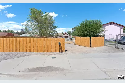 1127 E 3rd St, Pueblo, CO 81001 - Photo 35
