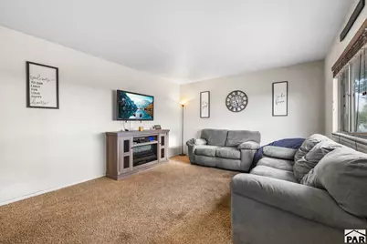 15 Macalester Rd, Pueblo, CO 81001 - Photo 5