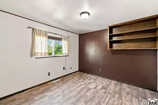 540 Starlite Dr, Pueblo, CO 81005 - Photo 7