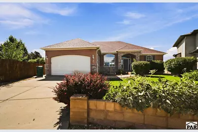 4 Hawks Point Ct., Pueblo, CO 81005 - Photo 1