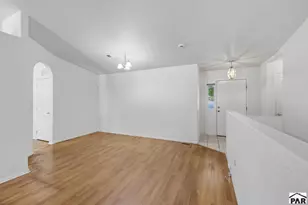 1621 Horseshoe Pl, Pueblo, CO 81001 - Photo 7