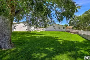 1621 Horseshoe Pl, Pueblo, CO 81001 - Photo 5