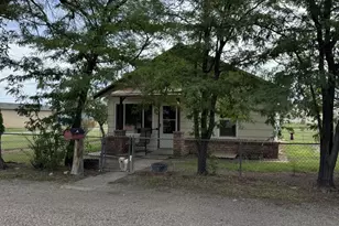 304 Garfield Ave, Las Animas, CO 81054 - Photo 1