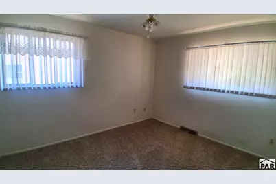 137 Fordham Circle, Pueblo, CO 81005 - Photo 5