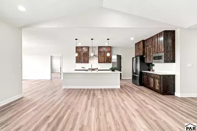686 N Limon Dr, Pueblo West, CO 81007 - Photo 9