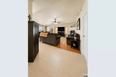 5153 Crested Hill, Pueblo, CO 81008 - Photo 3