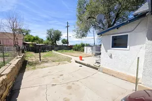 806 E 12th St, Pueblo, CO 81001 - Photo 15