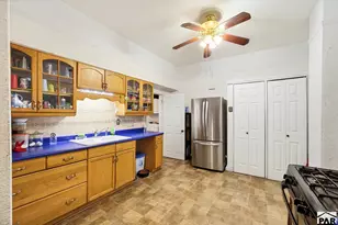 1047 Pine St, Pueblo, CO 81004 - Photo 21