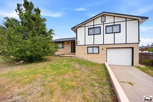 1817 Cimarron Ave, La Junta, CO 81050 - Photo 3