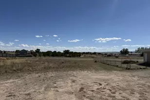 1062 S Honeysuckle Dr, Pueblo West, CO 81007 - Photo 1