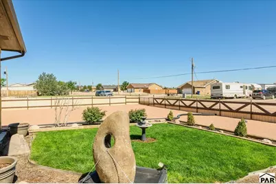624 E Paradise Dr, Pueblo West, CO 81007 - Photo 7