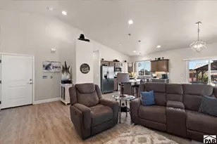 624 E Paradise Dr, Pueblo West, CO 81007 - Photo 19
