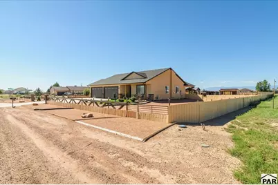 624 E Paradise Dr, Pueblo West, CO 81007 - Photo 5