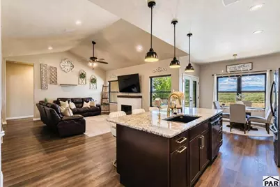 383 N Desert Cove Dr, Pueblo West, CO 81007 - Photo 3