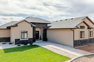383 N Desert Cove Dr, Pueblo West, CO 81007 - Photo 5