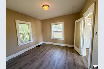 910 S 7th St, Lamar, CO 81052 - Photo 9