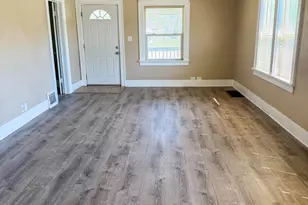 910 S 7th St, Lamar, CO 81052 - Photo 5