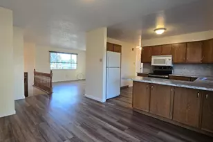 112 La Rochelle Dr, Pueblo, CO 81005 - Photo 5