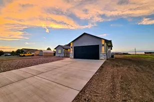 1975 E Akholt Ln, Pueblo West, CO 81007 - Photo 37
