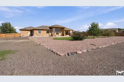 877 S Avenida Del Oro W, Pueblo West, CO 81007 - Photo 33