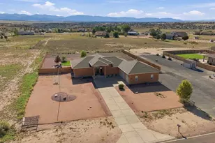 877 S Avenida del Oro W, Pueblo West, CO 81007 - Photo 35