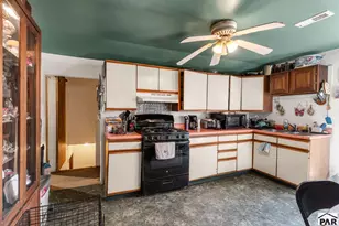 2120 W 11th St, Pueblo, CO 81003 - Photo 11