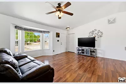 458 W Lookout Dr, Pueblo, CO 81007 - Photo 3