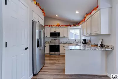 338 Hawthorne Ave, Johnstown, CO 80534 - Photo 7