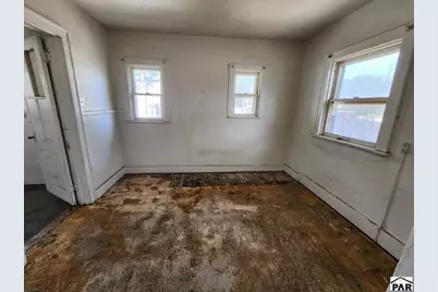 825 E 5th St, Pueblo, CO 81001 - Photo 5