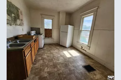 825 E 5th St, Pueblo, CO 81001 - Photo 11