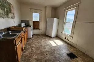 825 E 5th St, Pueblo, CO 81001 - Photo 11