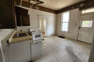 825 E 5th St, Pueblo, CO 81001 - Photo 3