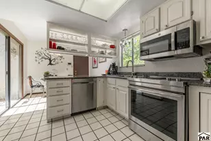 4032 Valley Dr, Pueblo, CO 81008 - Photo 11