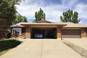 12 Towerbridge Ct, Pueblo, CO 81001 - Photo 5