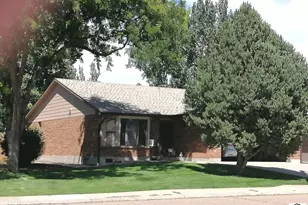 12 Towerbridge Ct, Pueblo, CO 81001 - Photo 3