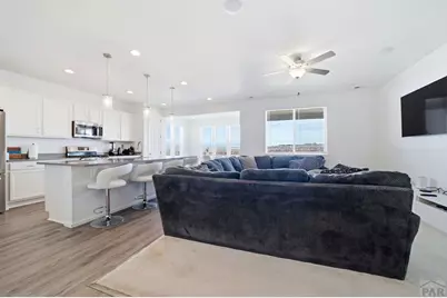 2213 Sunrise Ln, Pueblo, CO 81008 - Photo 9